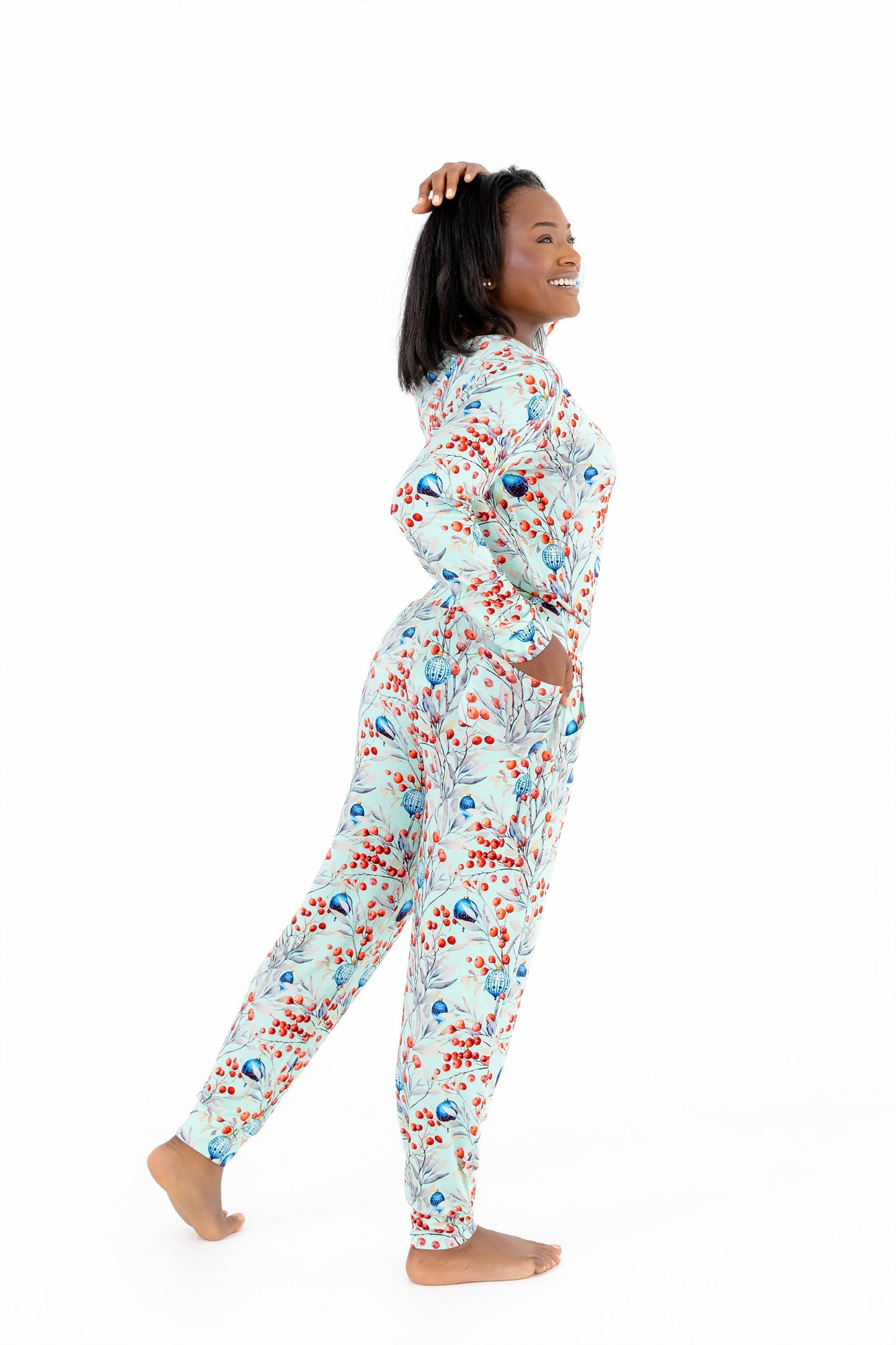 Frosted Berries Modal Pajama Set – Women’s Winter Jogger & Top